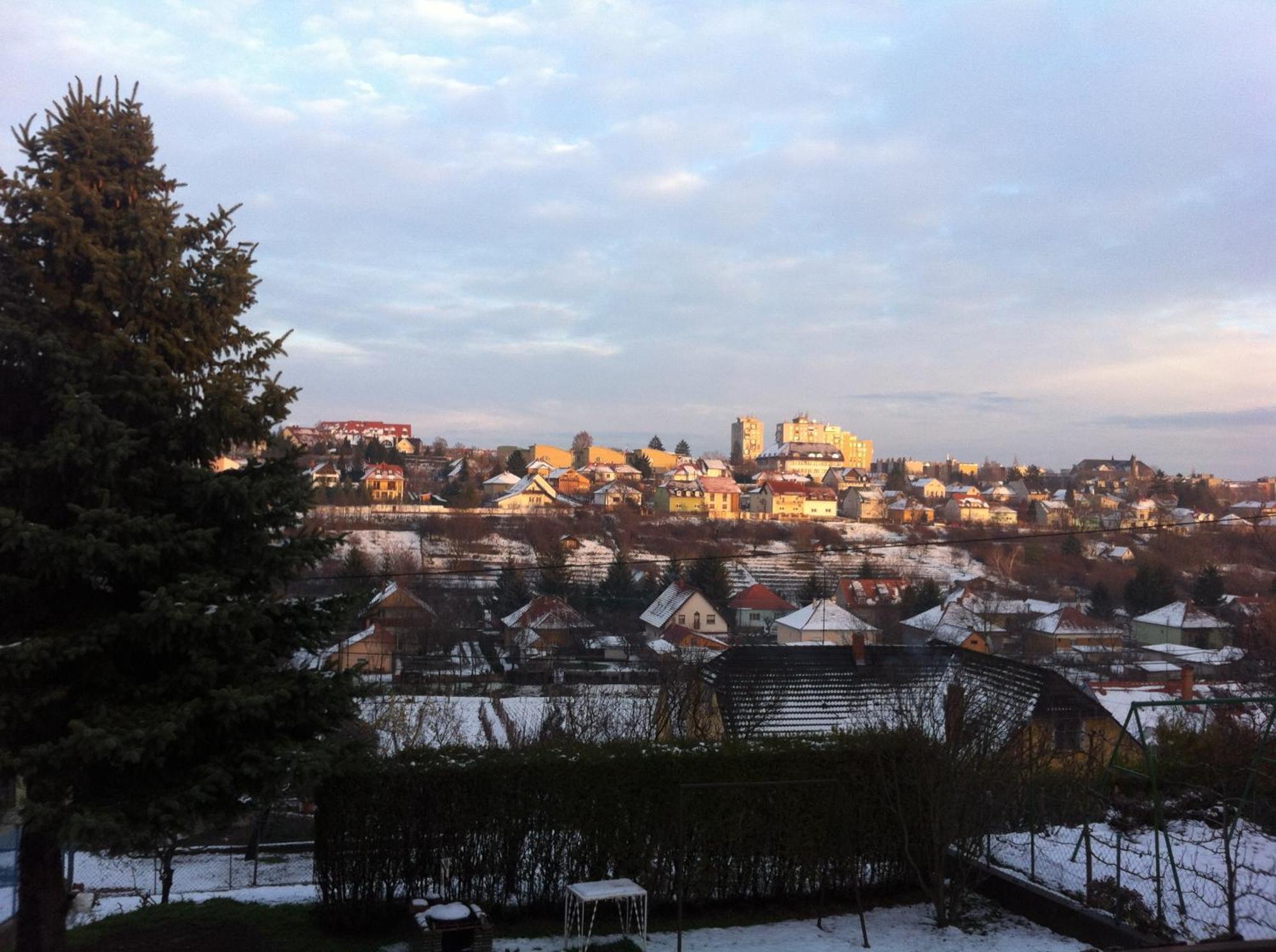 Arató Vendégház Pécs Extérieur photo
